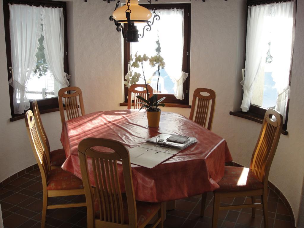 Chalet Sunstar Saas-Grund Rom bilde